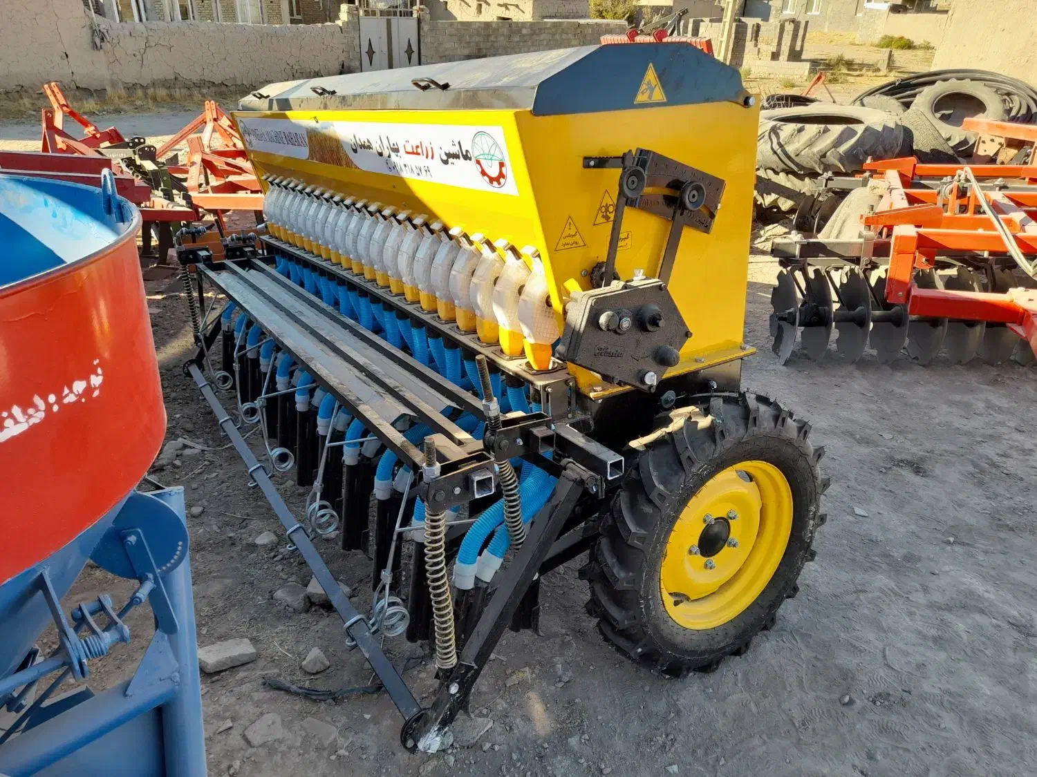 ردیفکار ماشین زراعت بهاران همدان بذرکار تراکتور|عمدهفروشی|کوزران, |دیوار