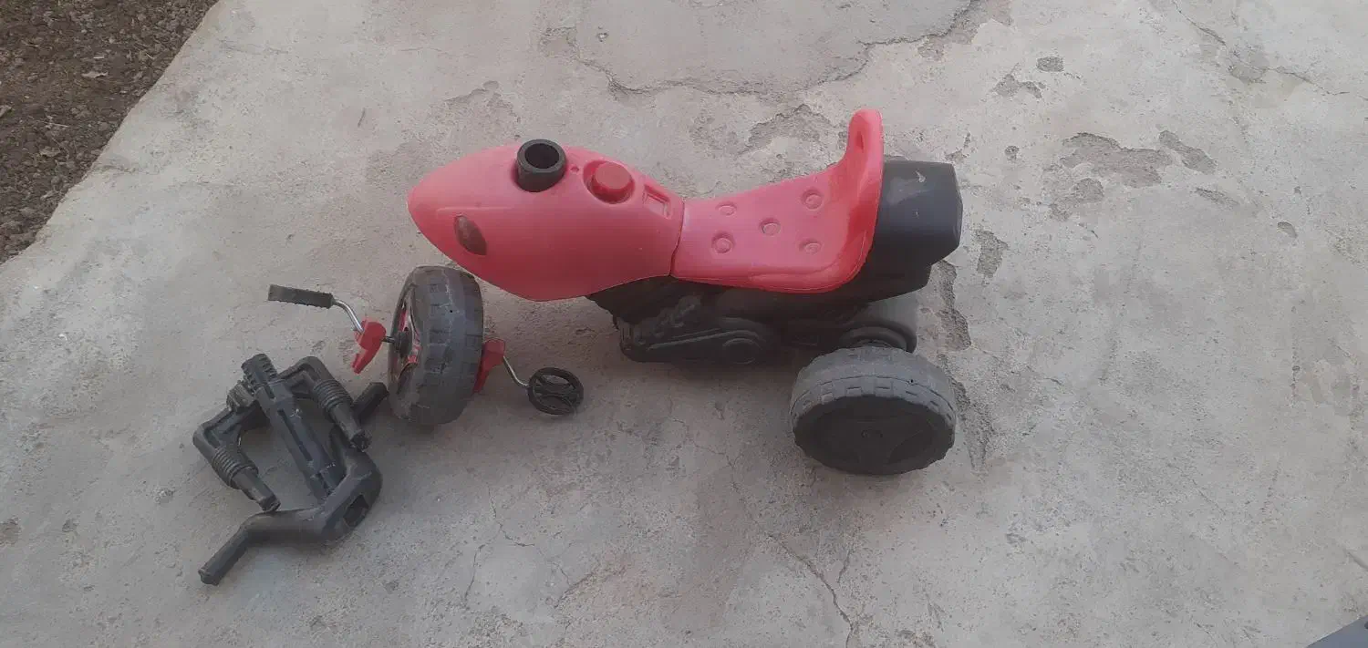 میز|میز تحریر و کامپیوتر|خواف, |دیوار