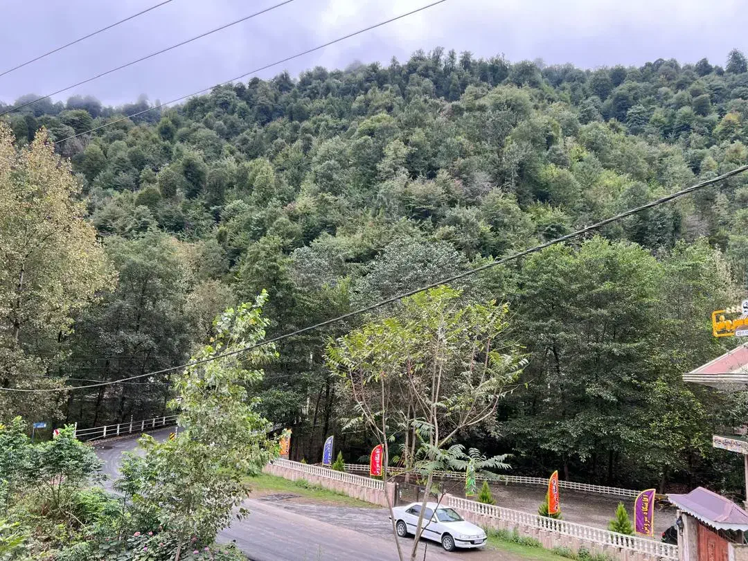 اجاره ویلا استخردار ییلاقی تو ارتفاع لب رودخونه|اجارهٔ کوتاه‌مدت ویلا و باغ|فومن, |دیوار