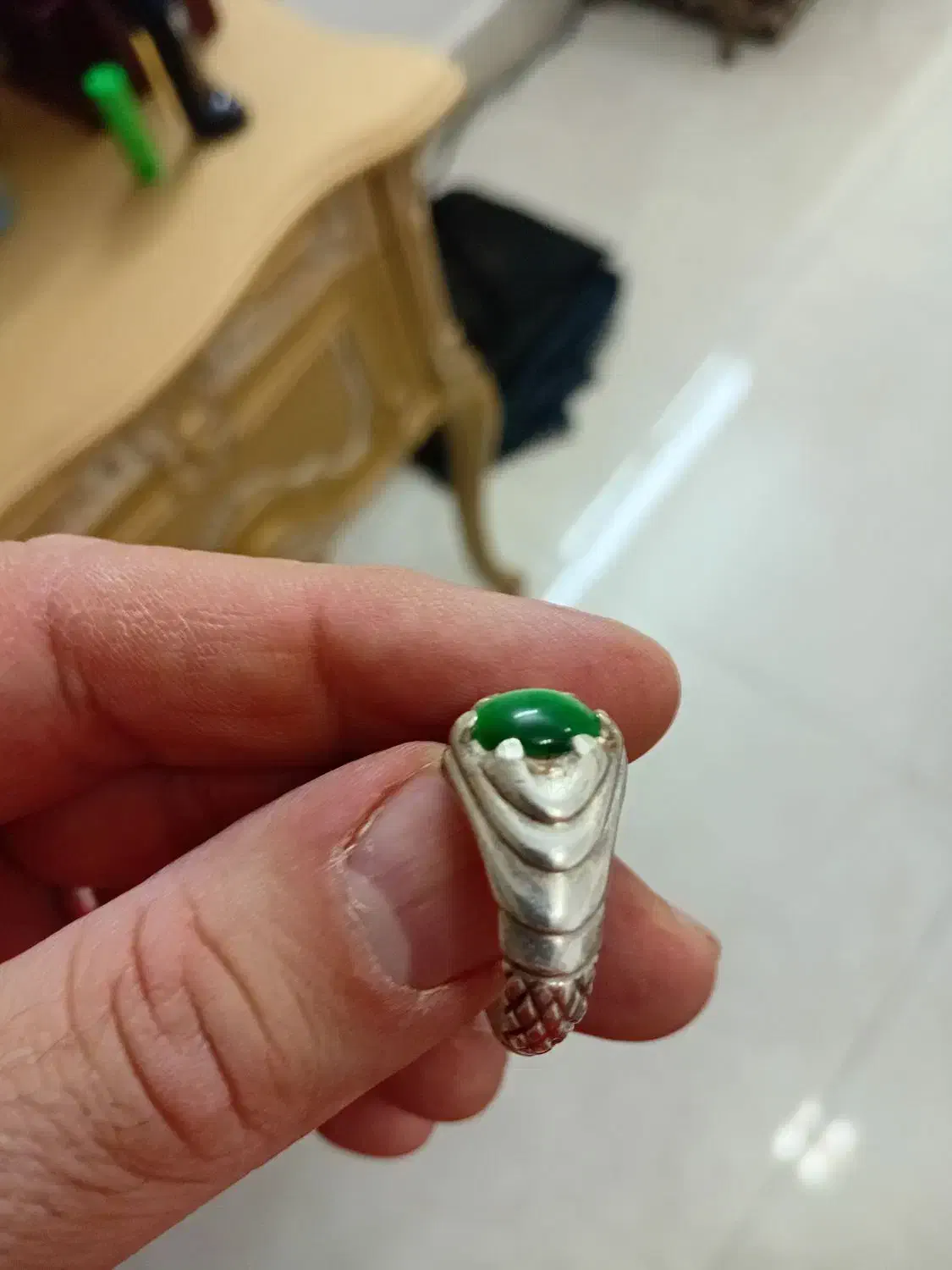 انگشتر چشم گربه|جواهرات|گنبد کاووس, |دیوار