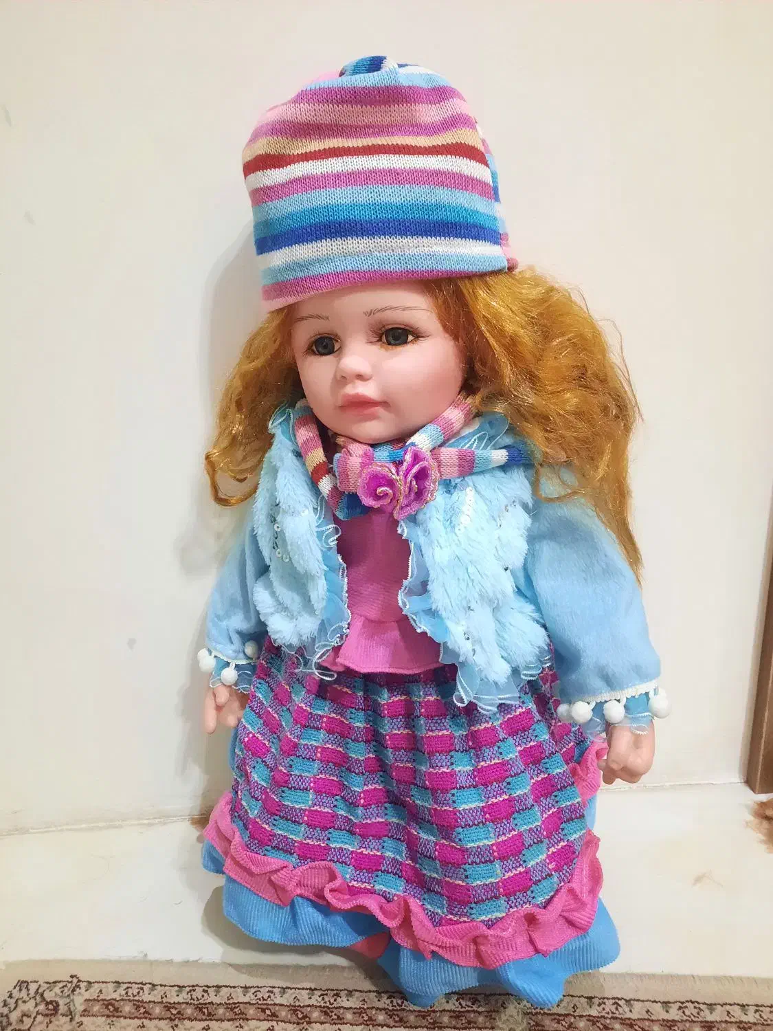 عروسک|اسباب‌بازی بچه|کرج, باغستان|دیوار