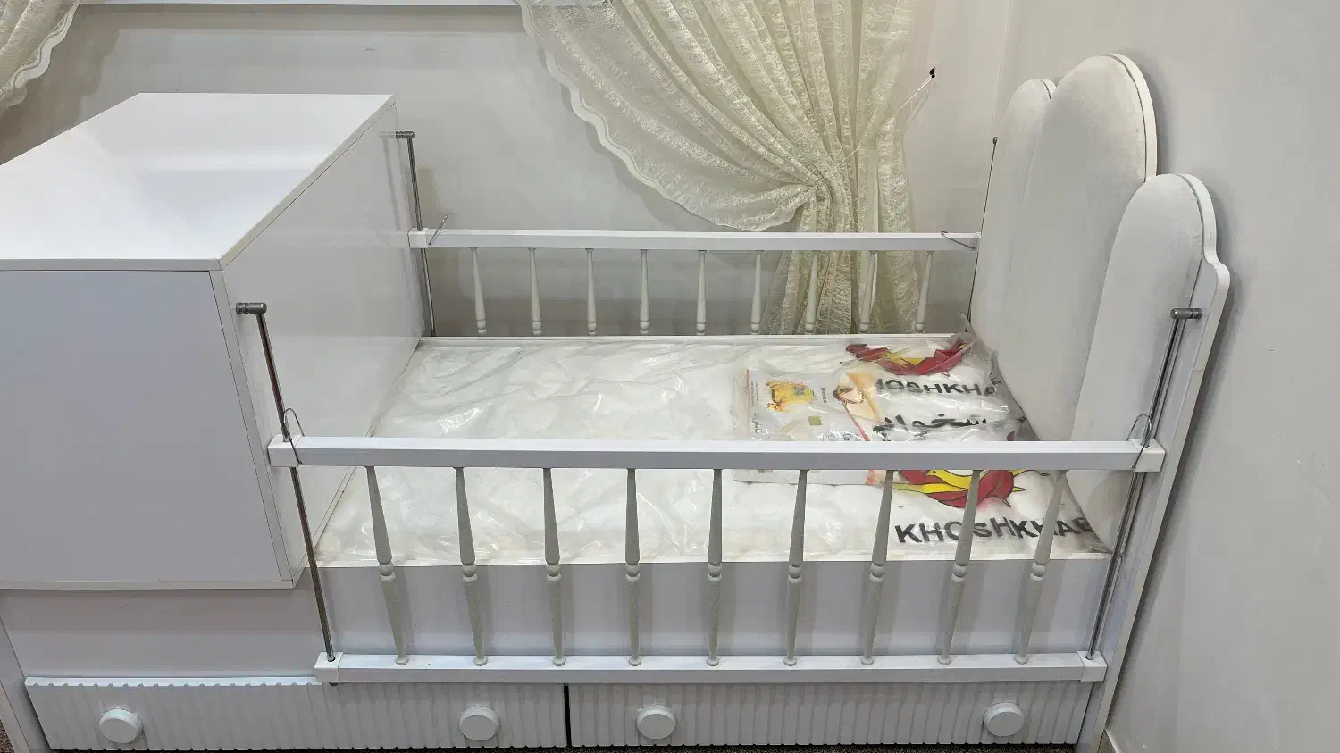 تخت خواب و تشک کودک و نوجوان دو منظوره|تخت و صندلی بچه|خرمشهر, |دیوار