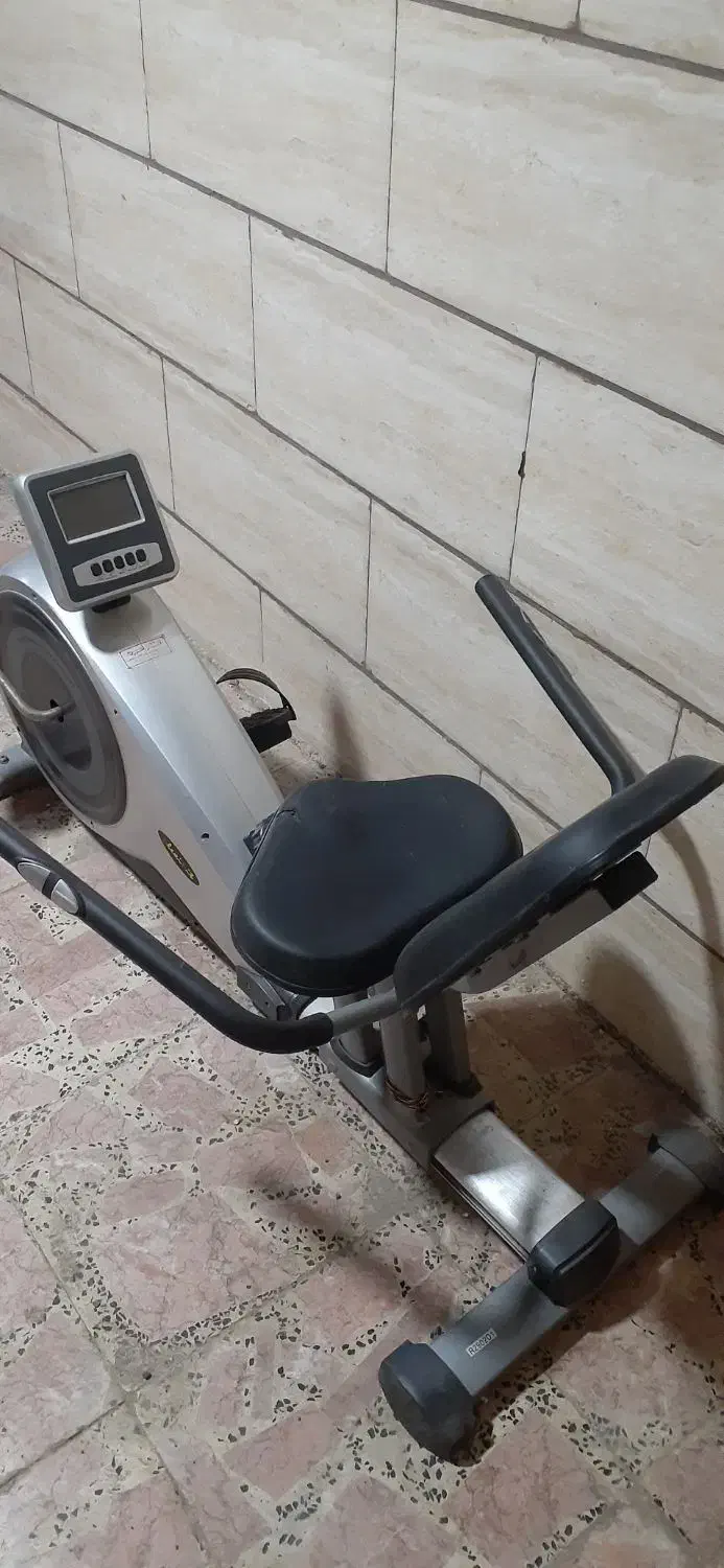 دوچرخه ثابت فلکسی فیت|تجهیزات ورزشی|رشت, پستک|دیوار