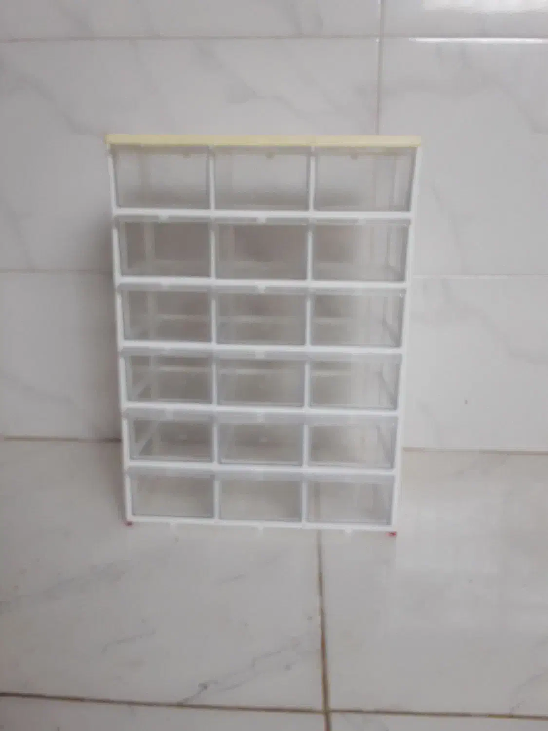 جاادویه|ظروف نگهدارنده، پلاستیکی، یک‌بارمصرف|جوانرود, |دیوار