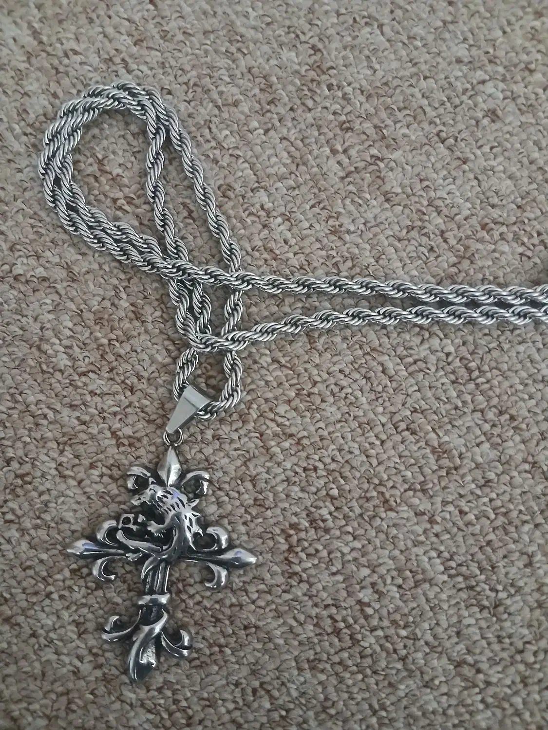 گردنبند صلیب و انگشتر جمجمه|بدلیجات|خاوران, |دیوار