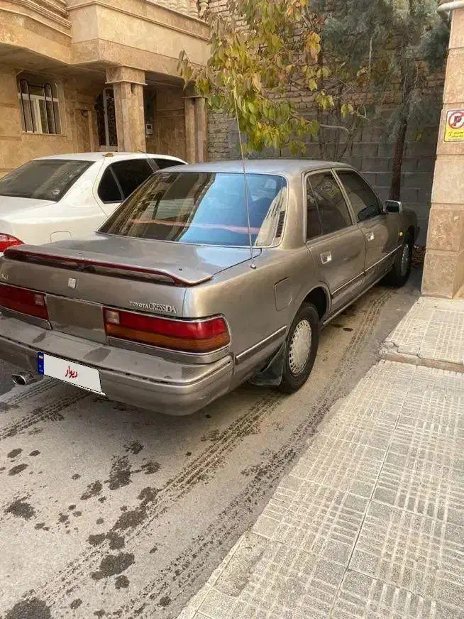 تویوتا کرسیدا|خودرو کلاسیک|تهران, آذربایجان|دیوار