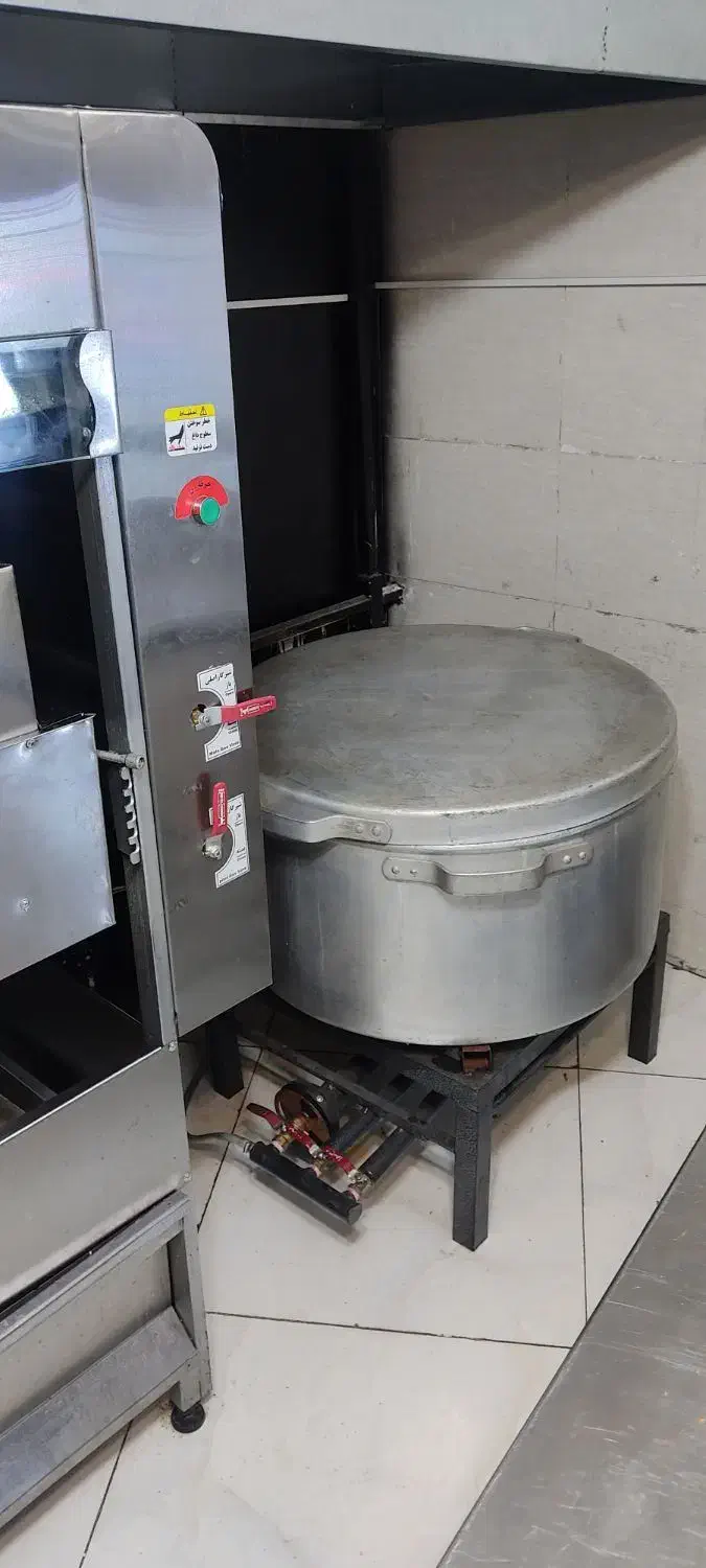 وسایل رستوران ، تجهیزات آشپزخانه ایرانی، تهیه غذا|کافیشاپ و رستوران|ملایر, |دیوار