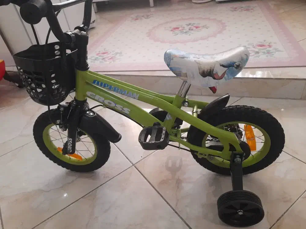 کاملا سالم و تمیز|دوچرخه، اسکیت، اسکوتر|تهران, آذری|دیوار