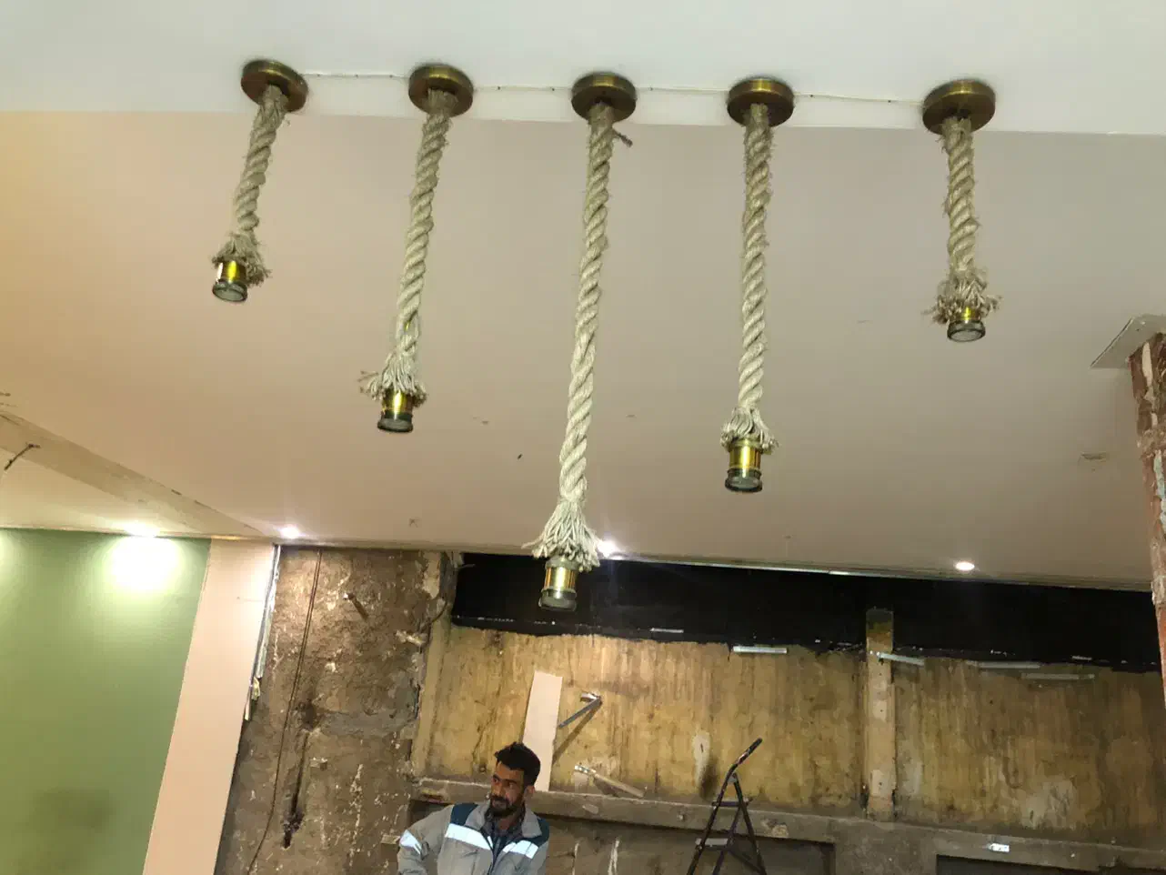 لوستر برنجی کنفی|لوستر و چراغ آویز|تهران, پاسداران|دیوار