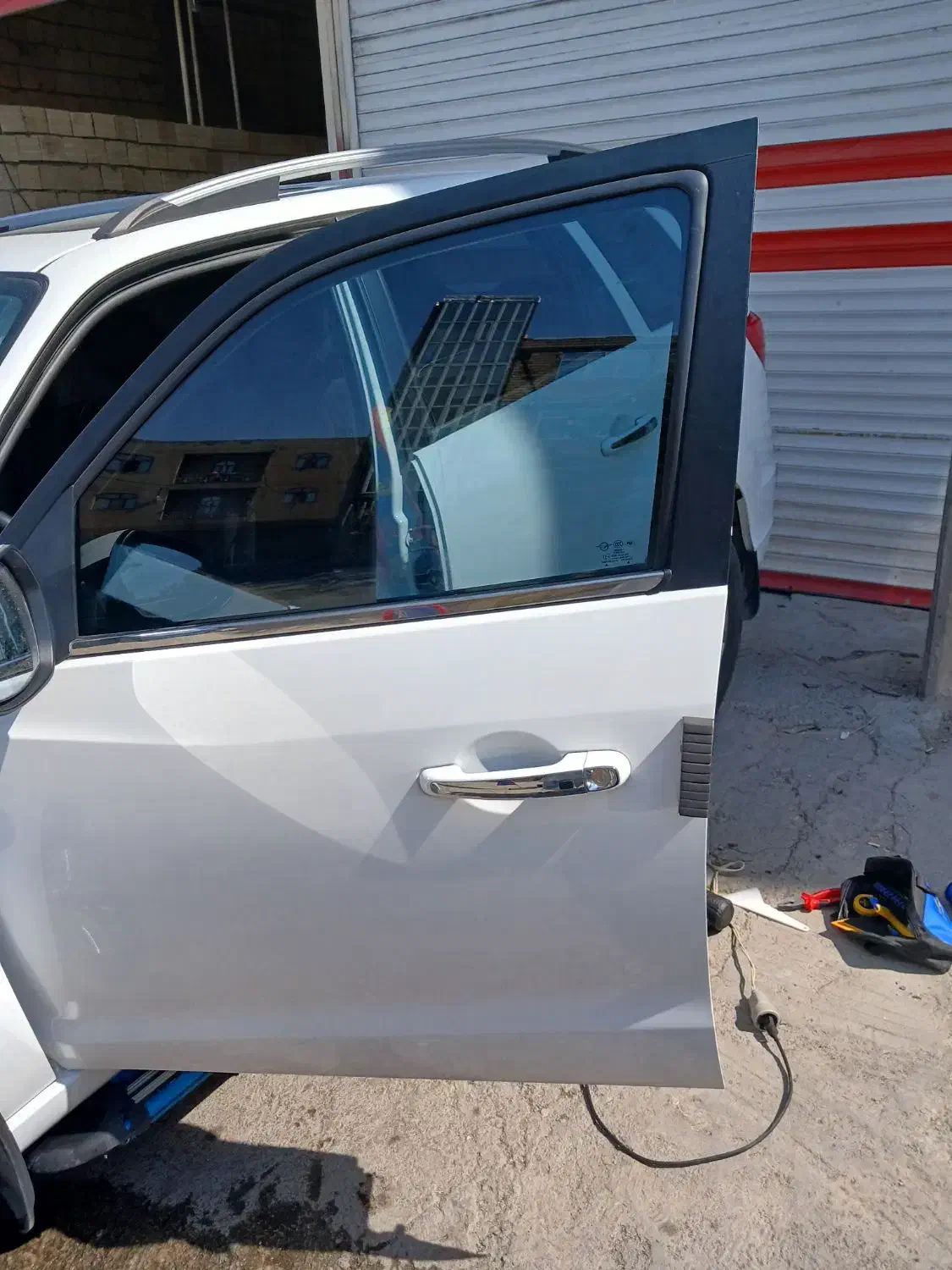 نصب شیشه دودی پردیس|خدمات موتور و ماشین|کرمانشاه, |دیوار