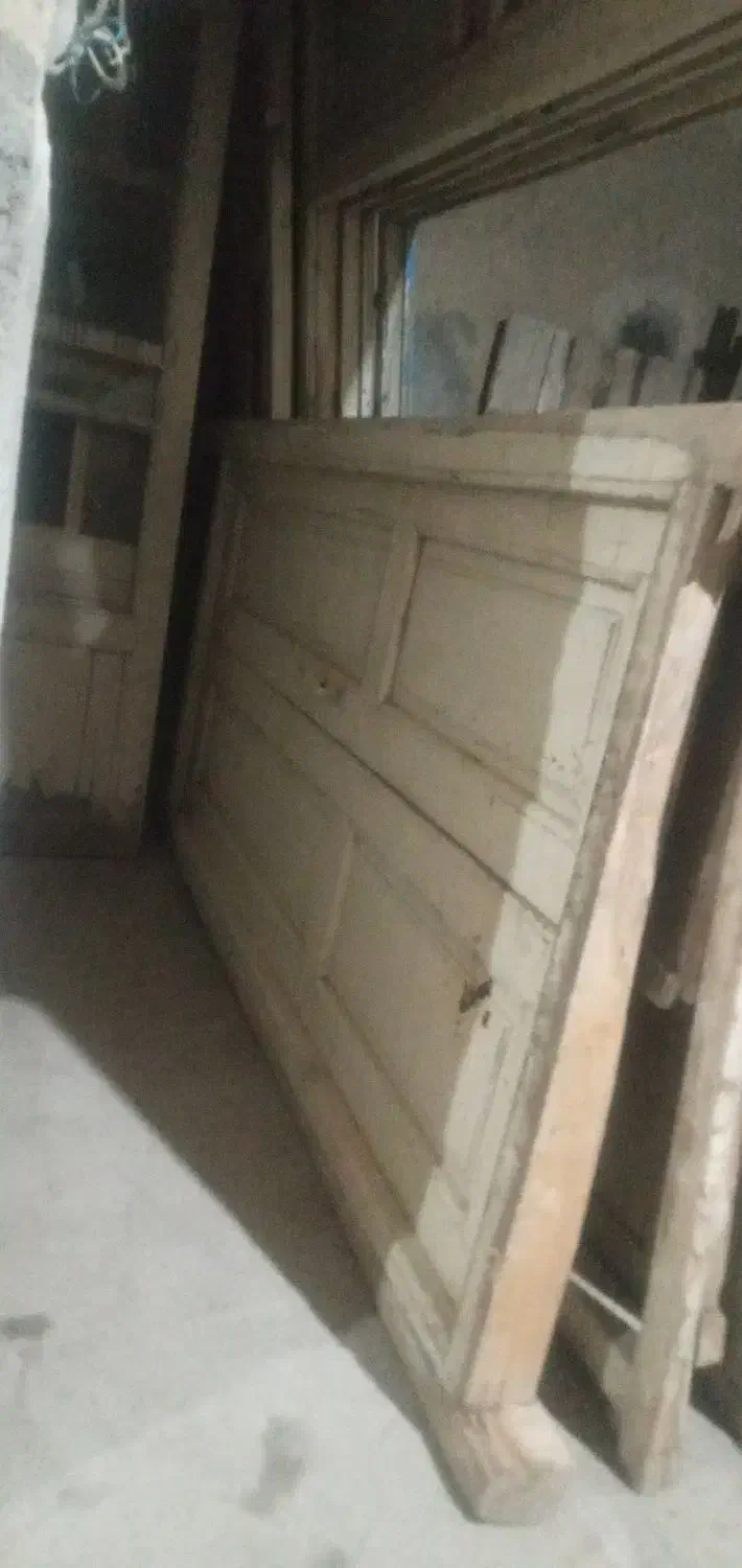 درب چوبی قدیمی|کلکسیون اشیاء عتیقه|بابا حیدر, |دیوار