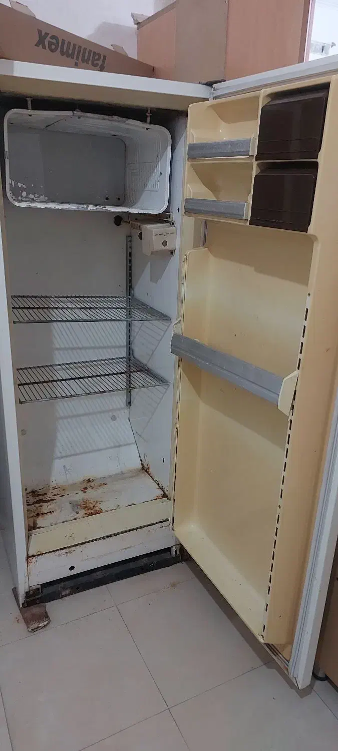 یخچال باقدرت مناسب خانه و ده|یخچال و فریزر|یزد, |دیوار