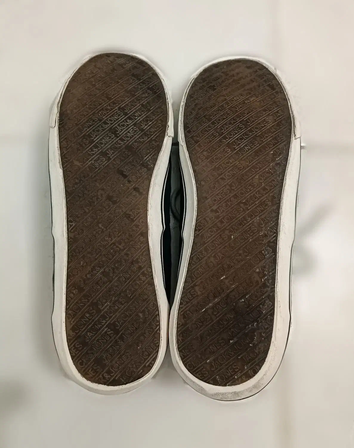 کفش کتانی سایز ۴۳ JACK & JONES|کیف، کفش، کمربند|اهواز, اهواز|دیوار