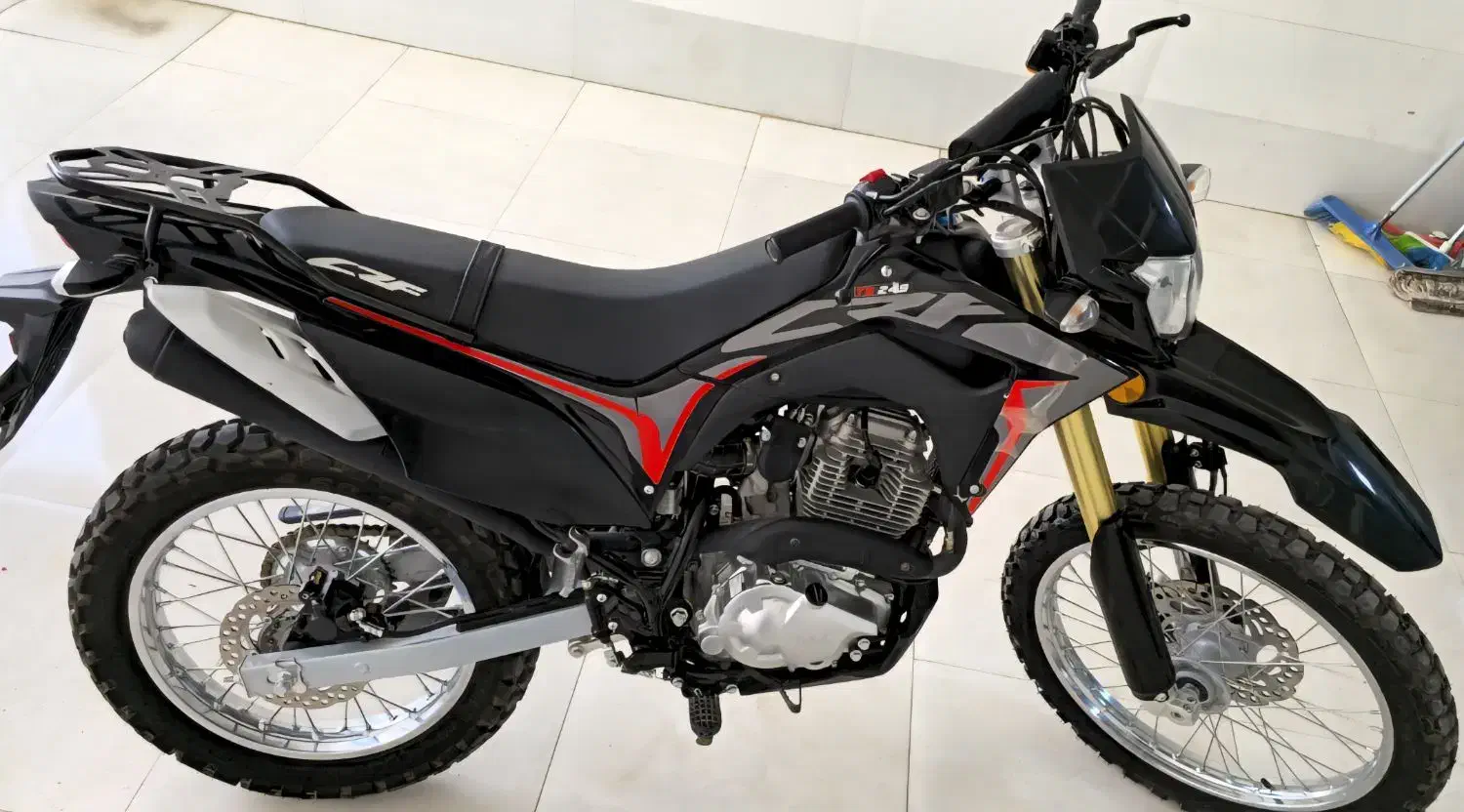 تریل باسل ۲۵۰ مدل ۴۰۴|موتورسیکلت|سرپل ذهاب, |دیوار