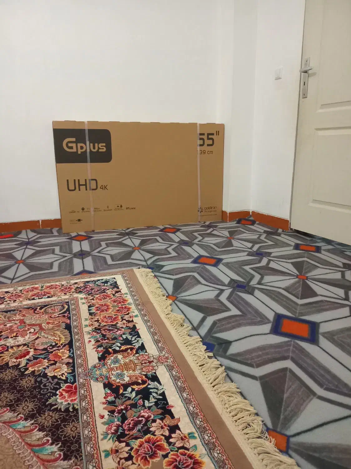 تلویزیون ۵۵اینچ|تلویزیون و پروژکتور|بوشهر, |دیوار