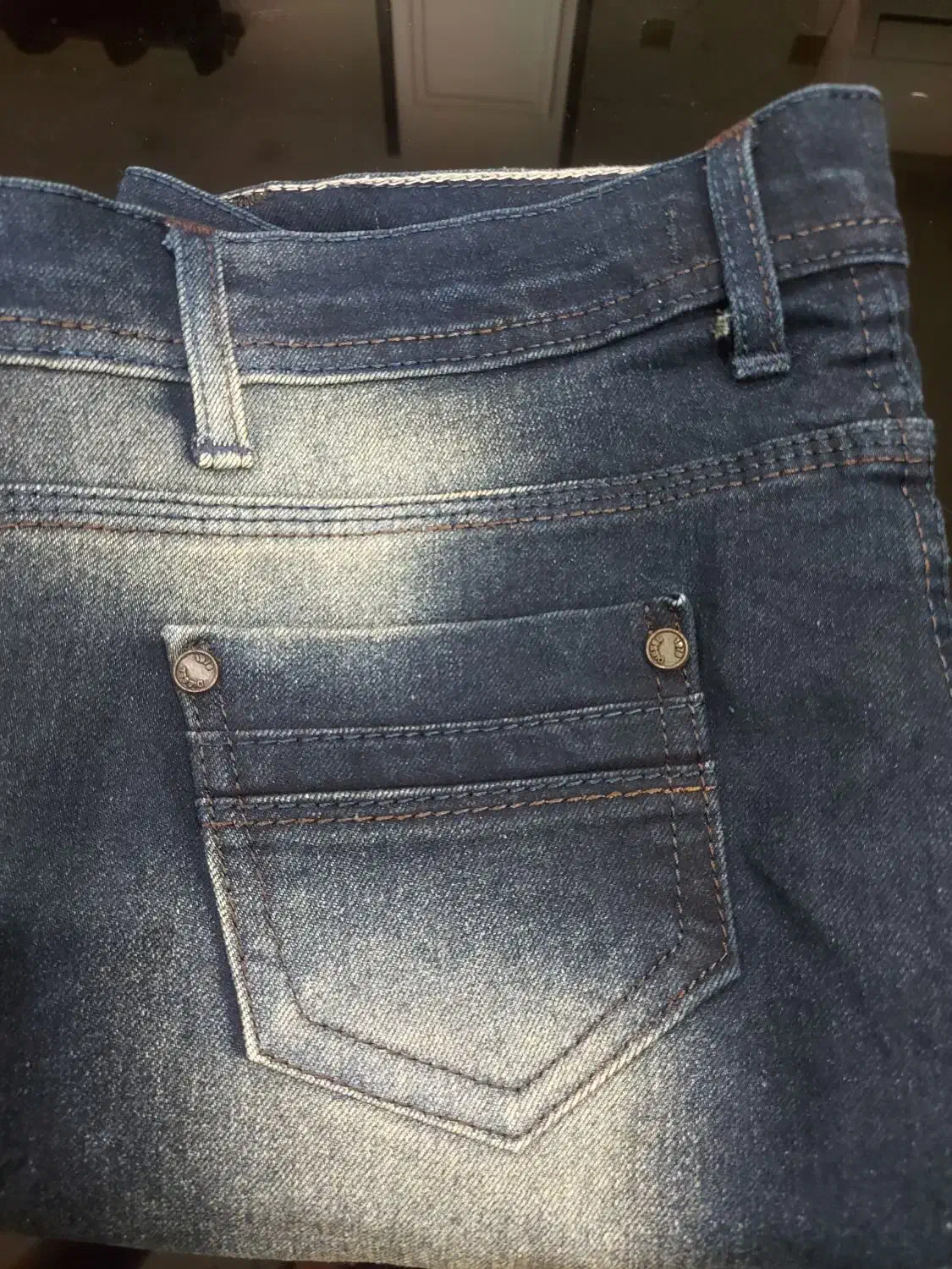 شلوار لی سنگ شور|لباس|رشت, معلم|دیوار