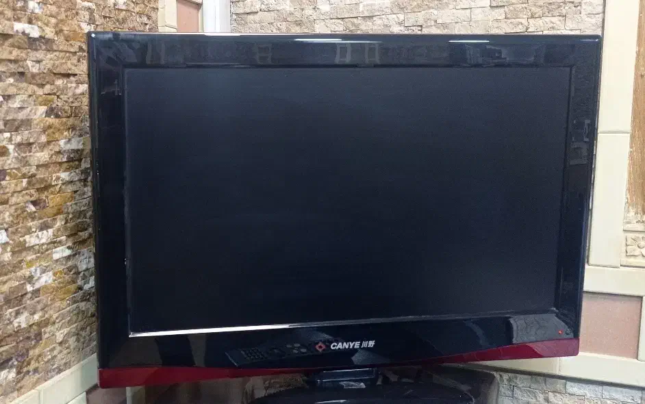 ال ای دی ۲۴اینچ|تلویزیون و پروژکتور|تهران, پامنار|دیوار