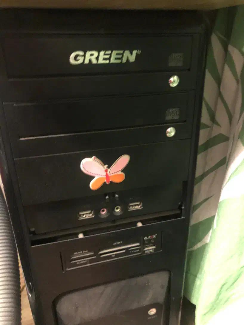 کیس گیرین و مونیتور سامسونگ ۱۷|رایانه رومیزی|تهران, صادقیه|دیوار