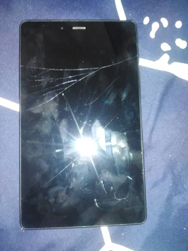 تبلت|تبلت|صدرا-فارس, فاز ۱|دیوار