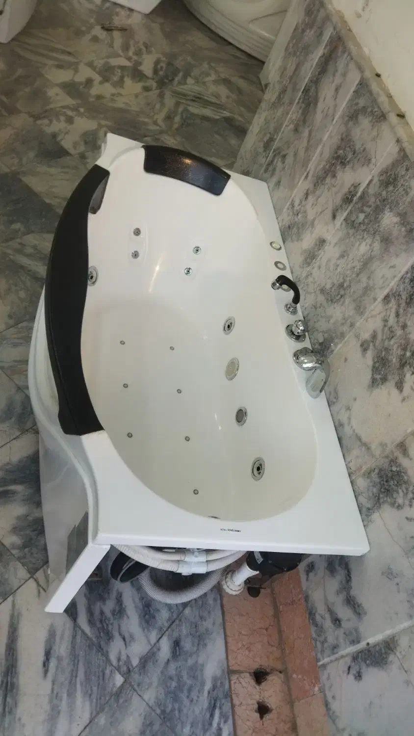 وان جکوزی آکواریومی مناسب واحد صفر*170/90*|لوازم حمام|مشهد, زمرد|دیوار