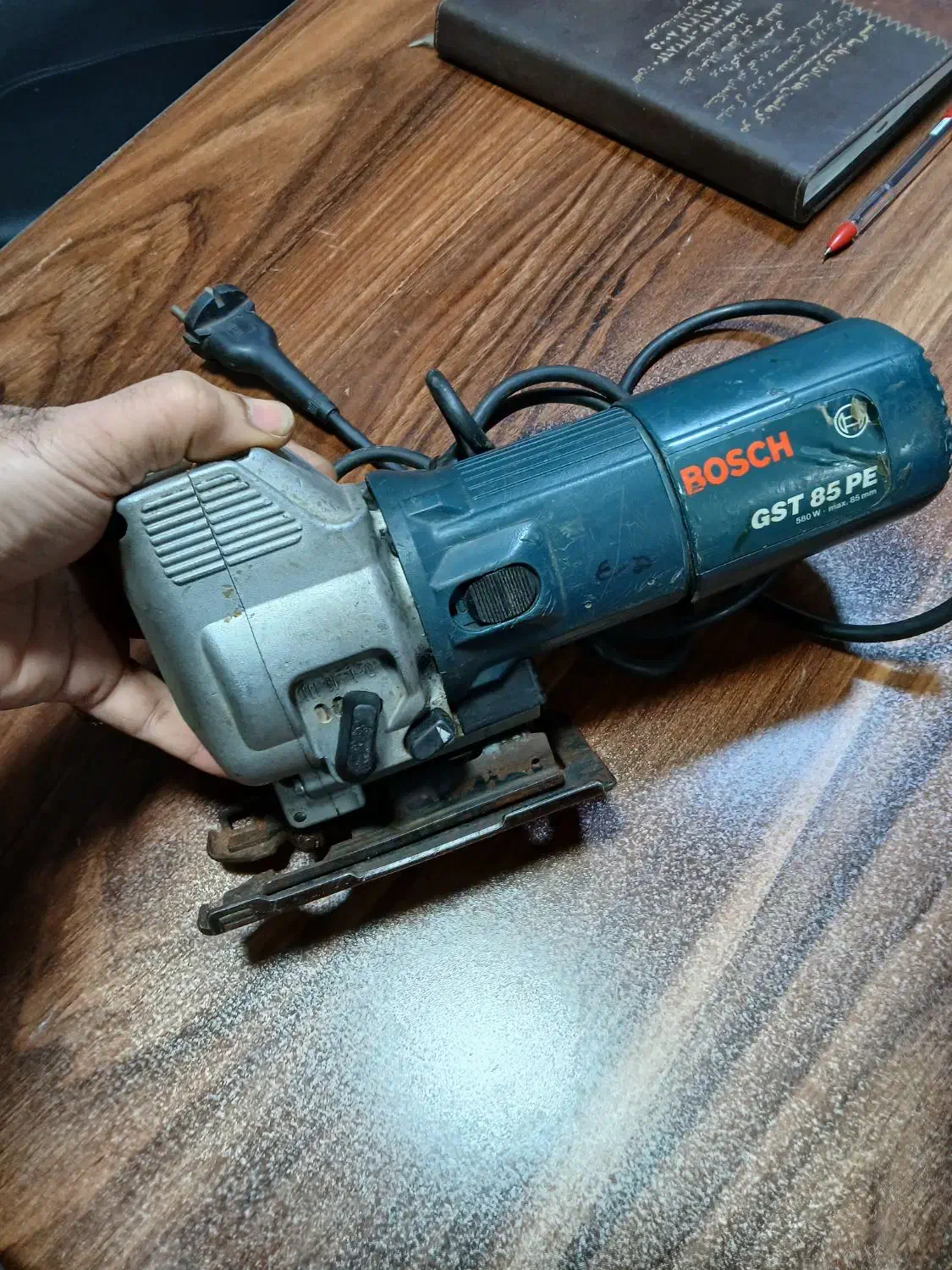 عمود بر صنعتی بوش|ابزارآلات|اهواز, فرهنگ شهر|دیوار