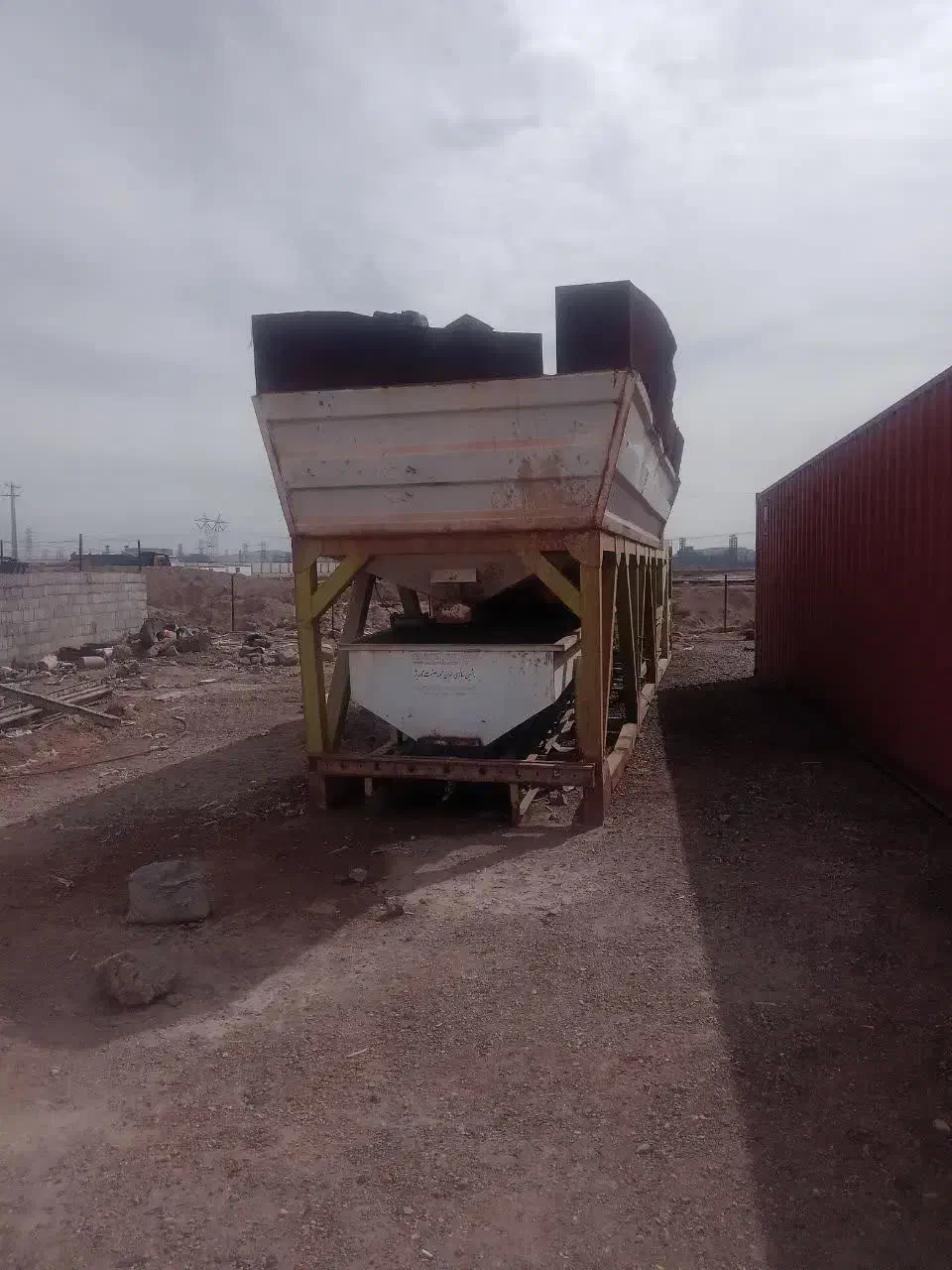 بچینگ یک متری طرح راه ماشین با دو عدد اسکرو سیمان|ماشین‌آلات صنعتی|سیرجان, |دیوار