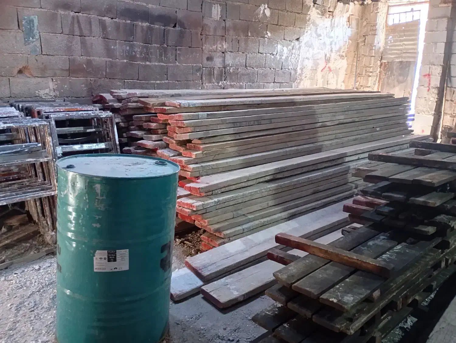 اجاره تخته الوار،خرپا،بشکه|مصالح و تجهیزات ساختمان|شیراز, شهرک مهدی‌آباد|دیوار