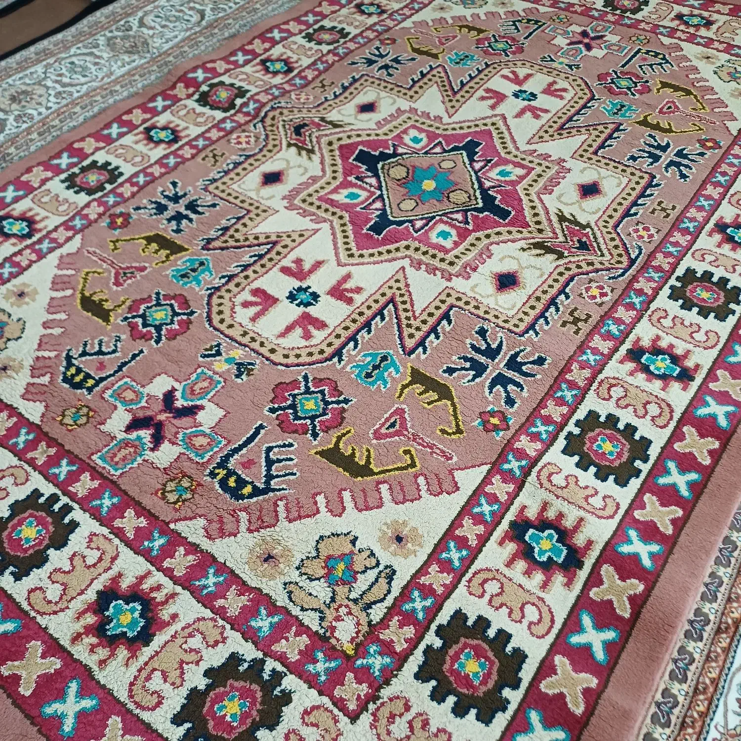 فرش دوازده متری ماشینی و شش متری فانتزی کاملا سالم|فرش|اردبیل, |دیوار