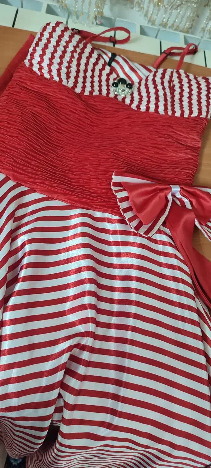 لباس مجلسی|لباس|بروجرد, |دیوار