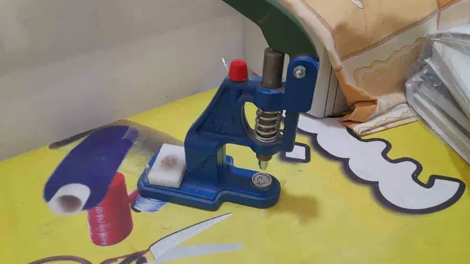 دستگاه پرس دکمه|فروشگاه و مغازه|شاهینشهر, شهرک گلدیس|دیوار