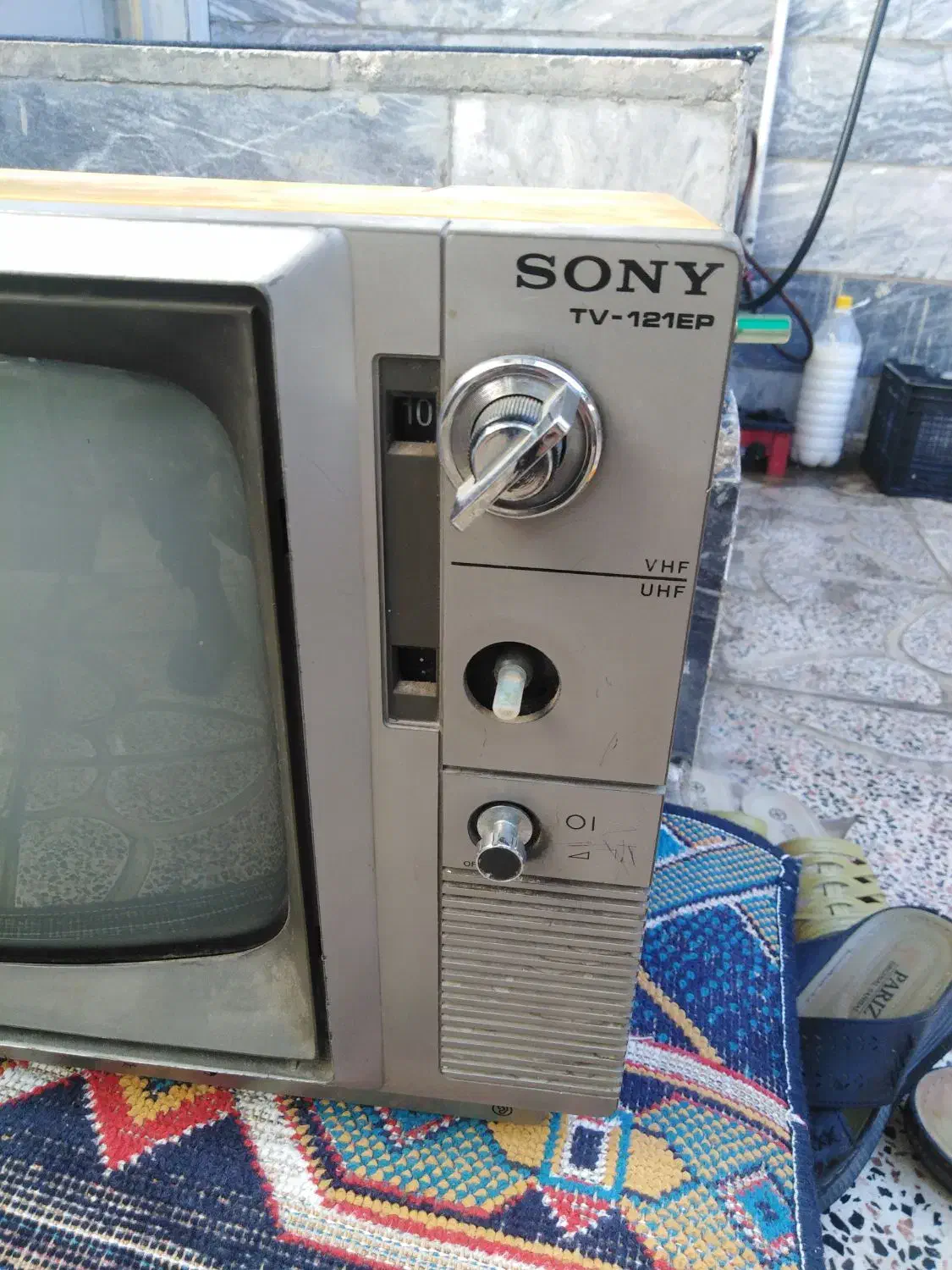 تلویزیون قدیمی اصل ژاپن کلکسیونی|تلویزیون و پروژکتور|بروجرد, |دیوار