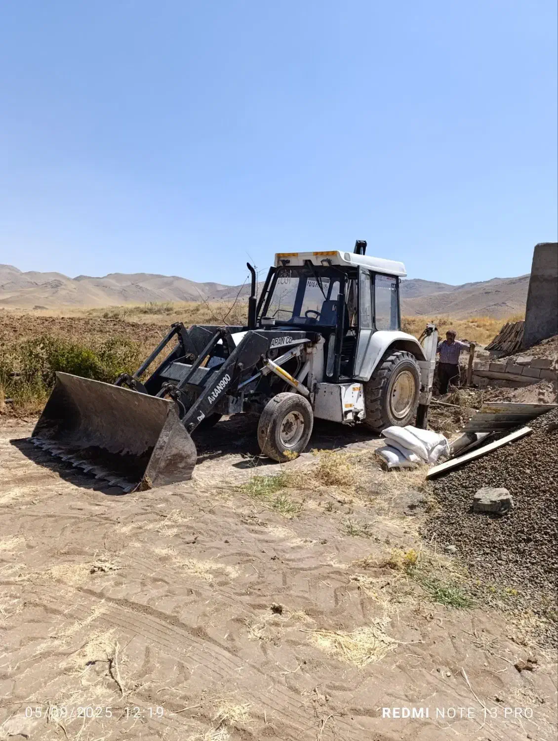 بیل مکانیکی بکهو کاملا سالم|خودرو سنگین|کامیاران, |دیوار