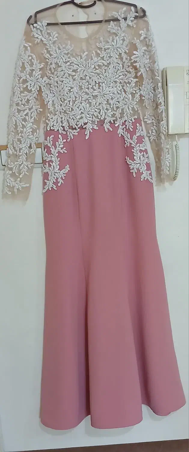 لباس زنانه ومردانه|لباس|سلماس, |دیوار