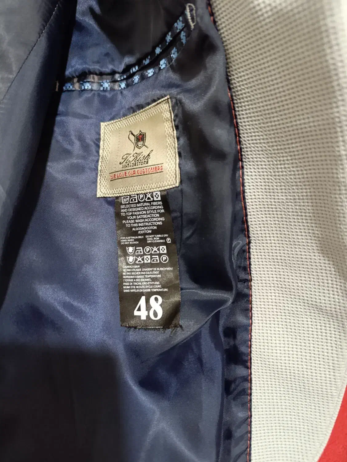 کت تک در حد نو|لباس|گلبهار, شهر جدید گلبهار|دیوار