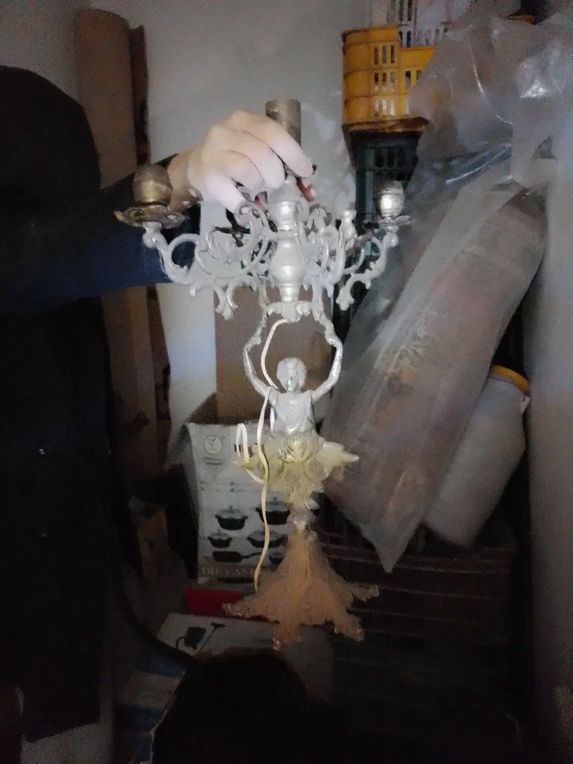 اینه و شمعدان قدیمی ششسد فقط نیاز ب آبکاری داره|بوفه، ویترین، کنسول|مشهد, نوید|دیوار