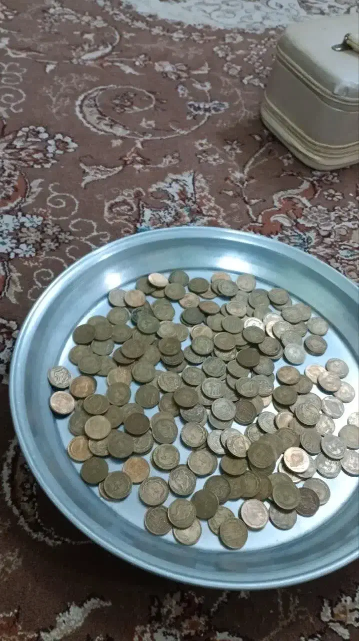 سکه ۵ تومانی مسی دهه ۶۰|کلکسیون سکه، تمبر، اسکناس|مشهد, طبرسی شمالی|دیوار