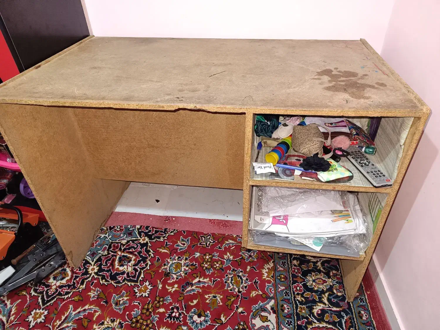 میز تحریر|میز تحریر و کامپیوتر|کاشان, باغ ماجد|دیوار