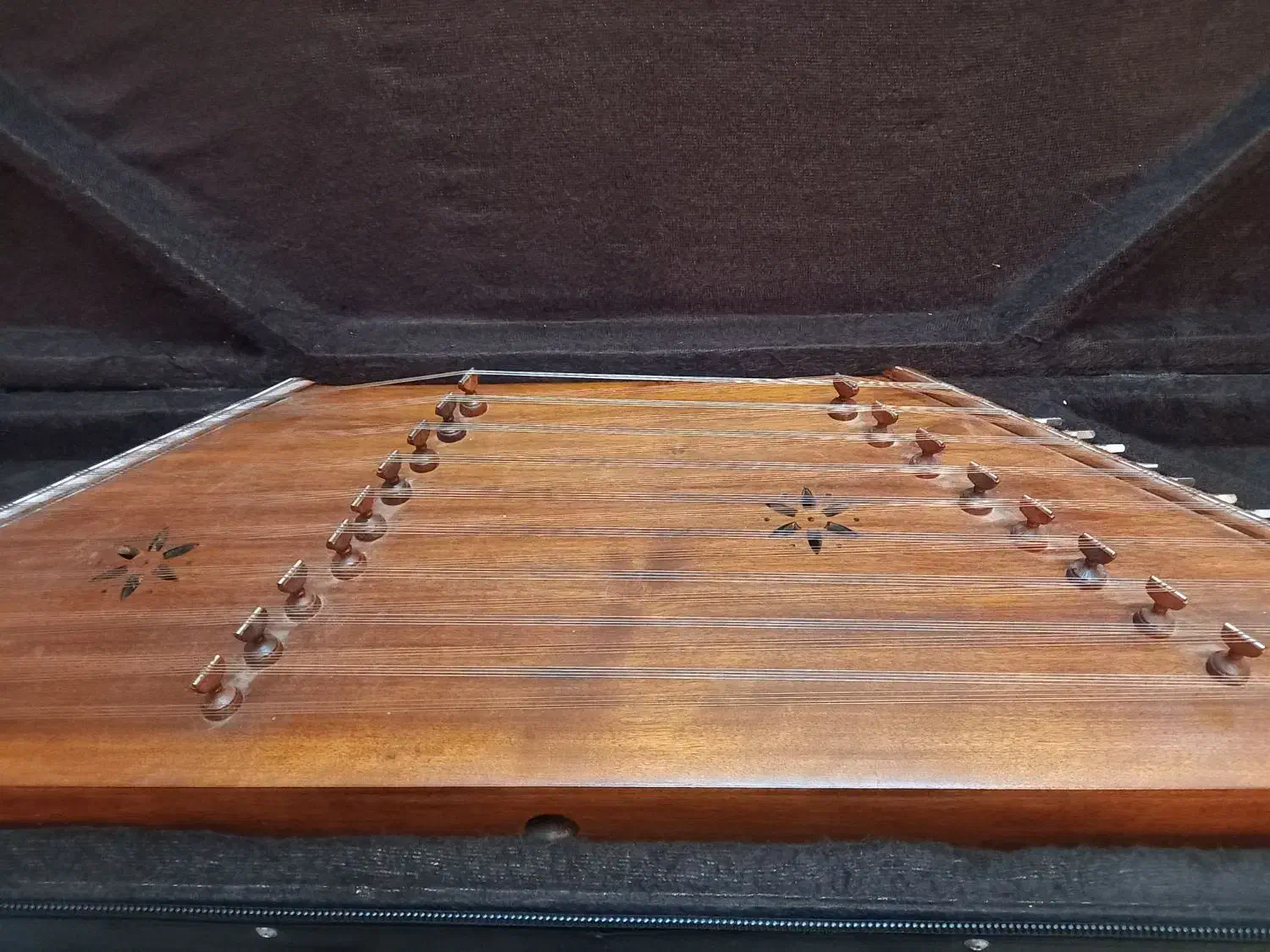 سنتور برند همایون همراه با میز ، مضراب و هاردکیس|سازهای سنتی|مشهد, سرافرازان|دیوار