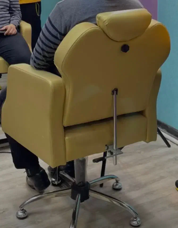 صندلی ارایشگاهی|آرایشگاه و سالنهای زیبایی|تهران, شهرک محلاتی|دیوار