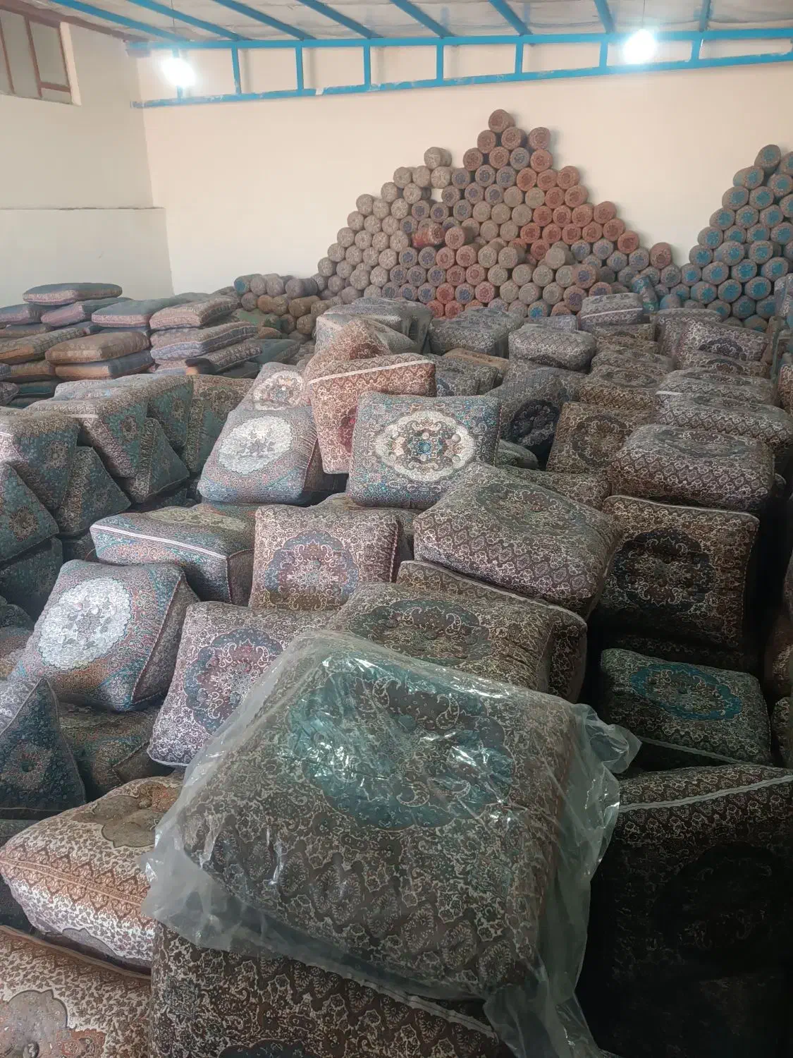 پخش عمده انواع شاه نشین از 2/600/000 تومان|پشتی|تبریز, |دیوار