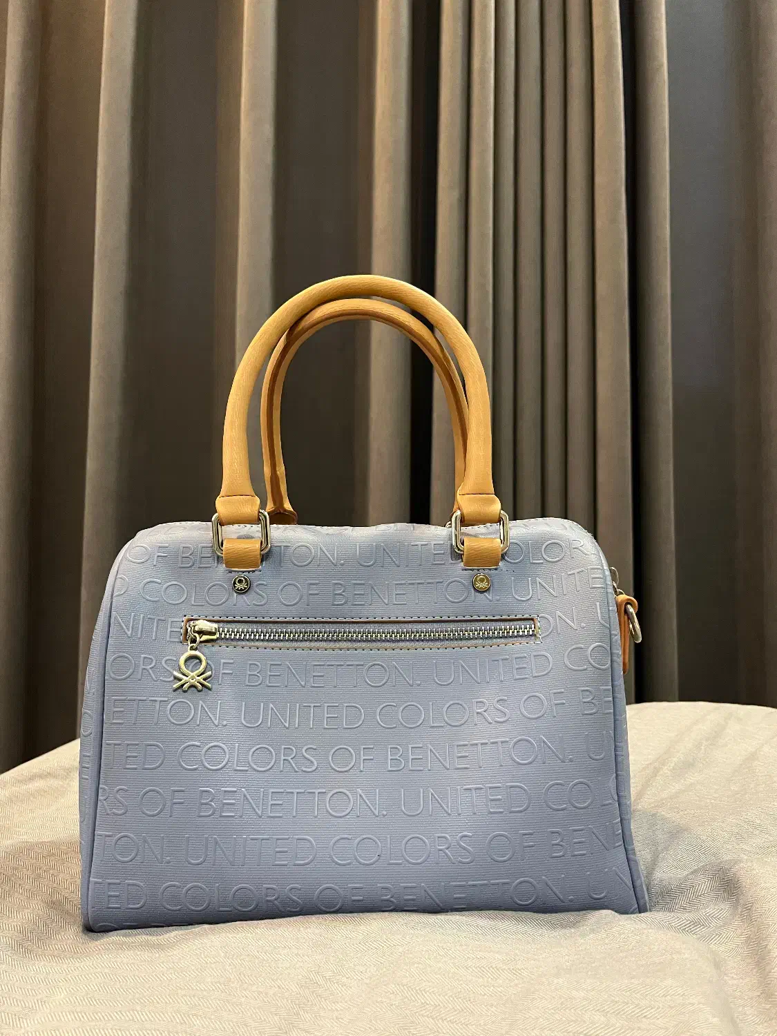 کیف بنتون|کیف، کفش، کمربند|ساری, |دیوار