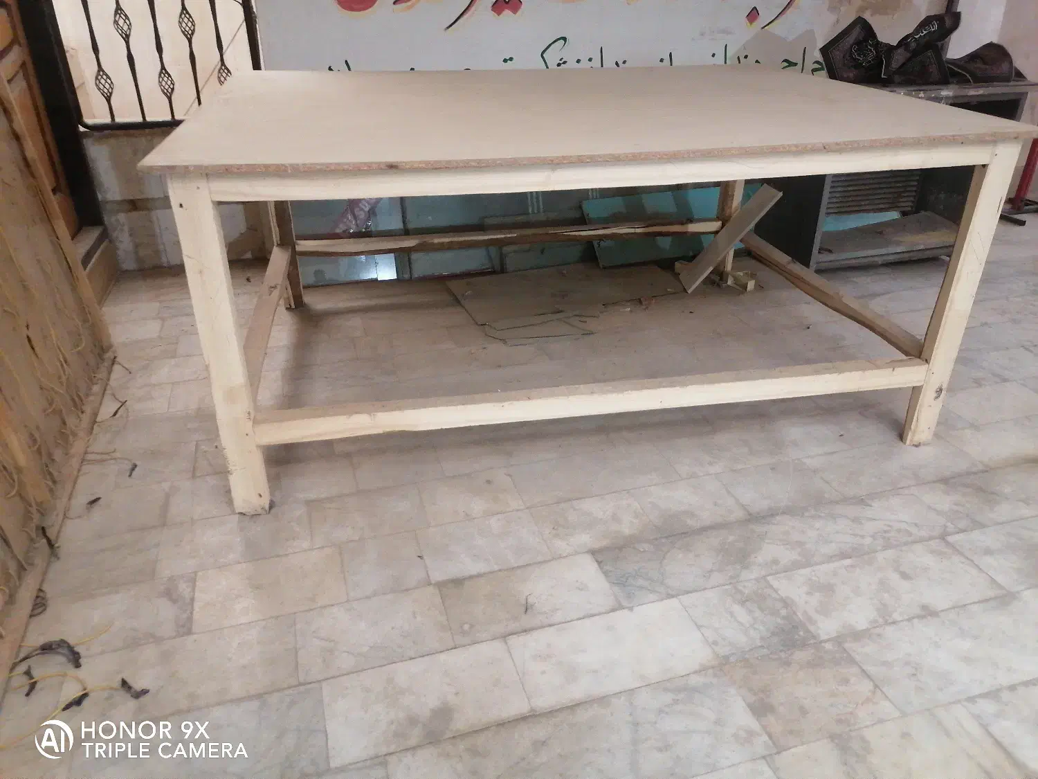 میز کارگاهی بزرگ|دفتر کار|شهرضا, |دیوار