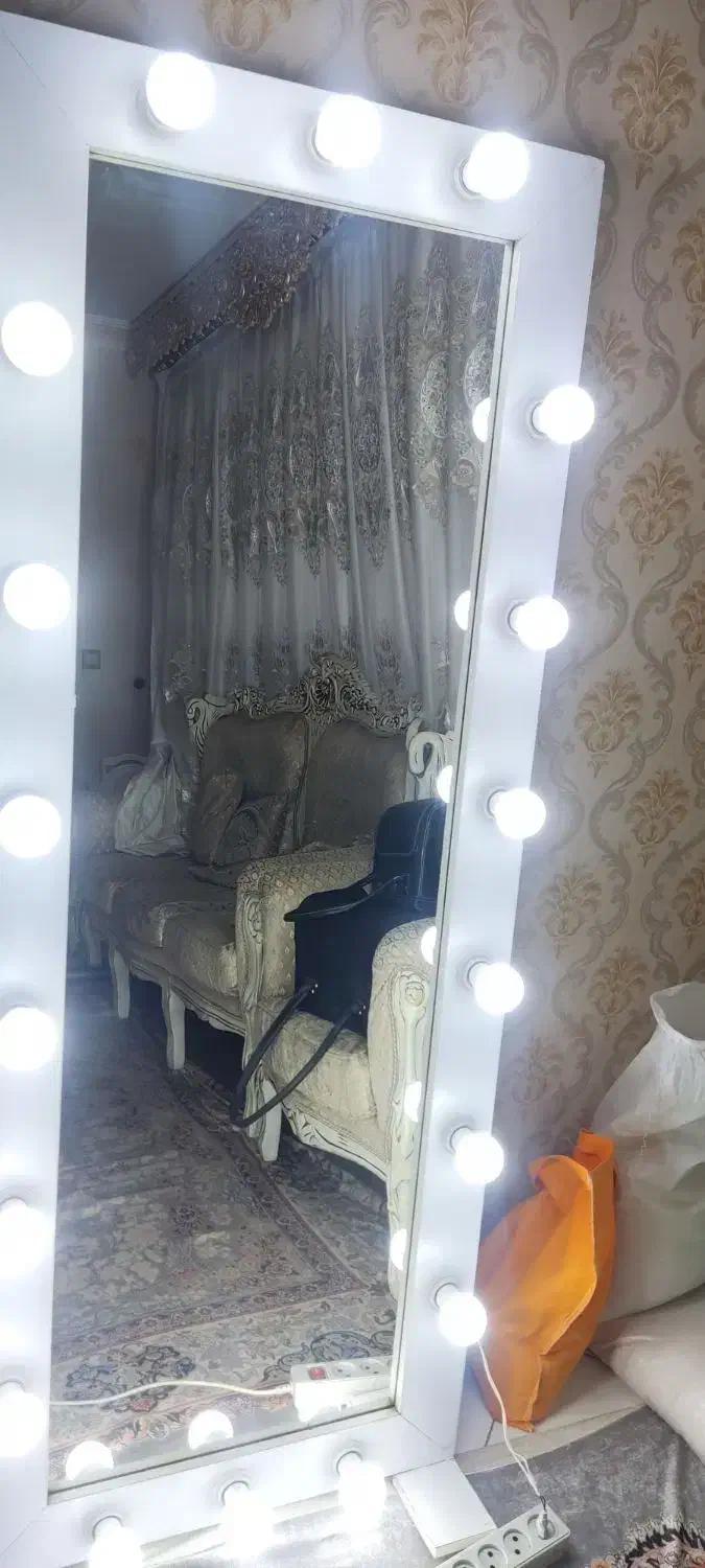 اینه چراغ دار|آینه|تهران, ابوذر|دیوار