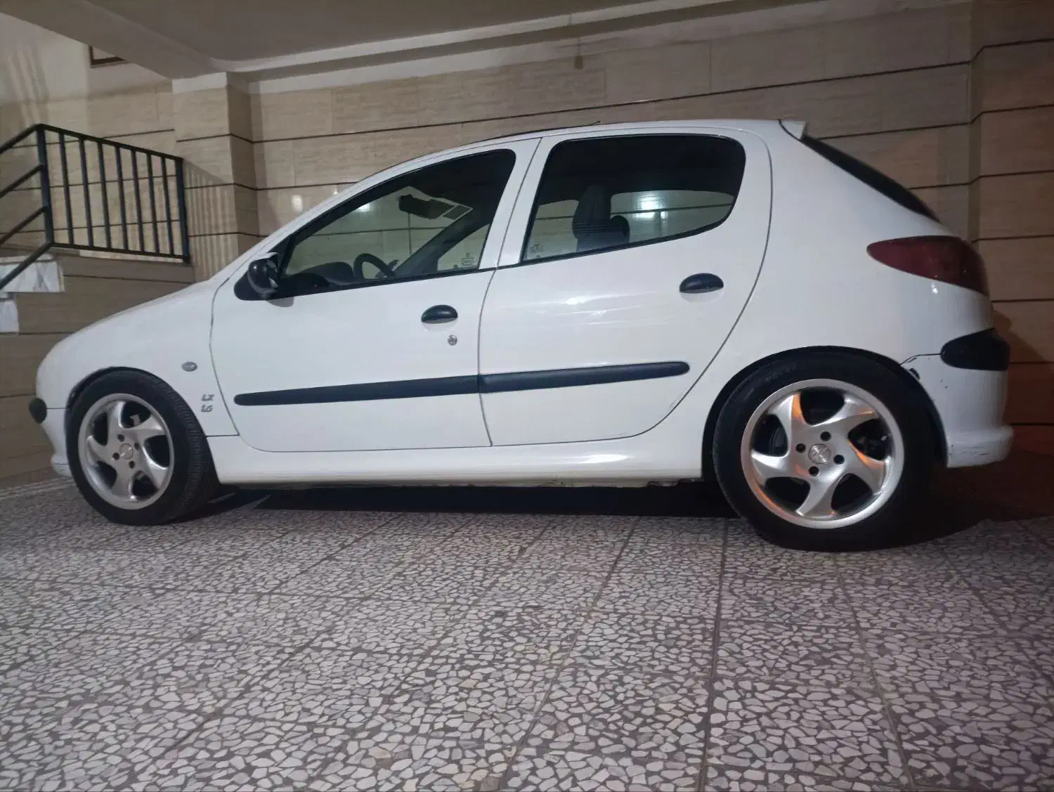 پژو ۲۰۶ تیپ۵|خودرو سواری و وانت|الوند, |دیوار