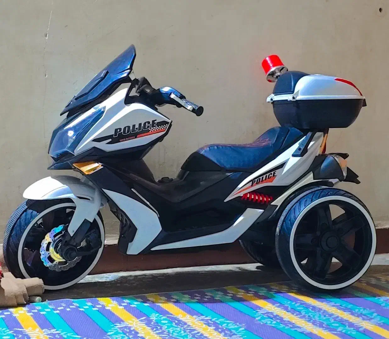 موتورشارژی موتور پلیس در حد نو نو|اسباببازی|امیدیه, |دیوار