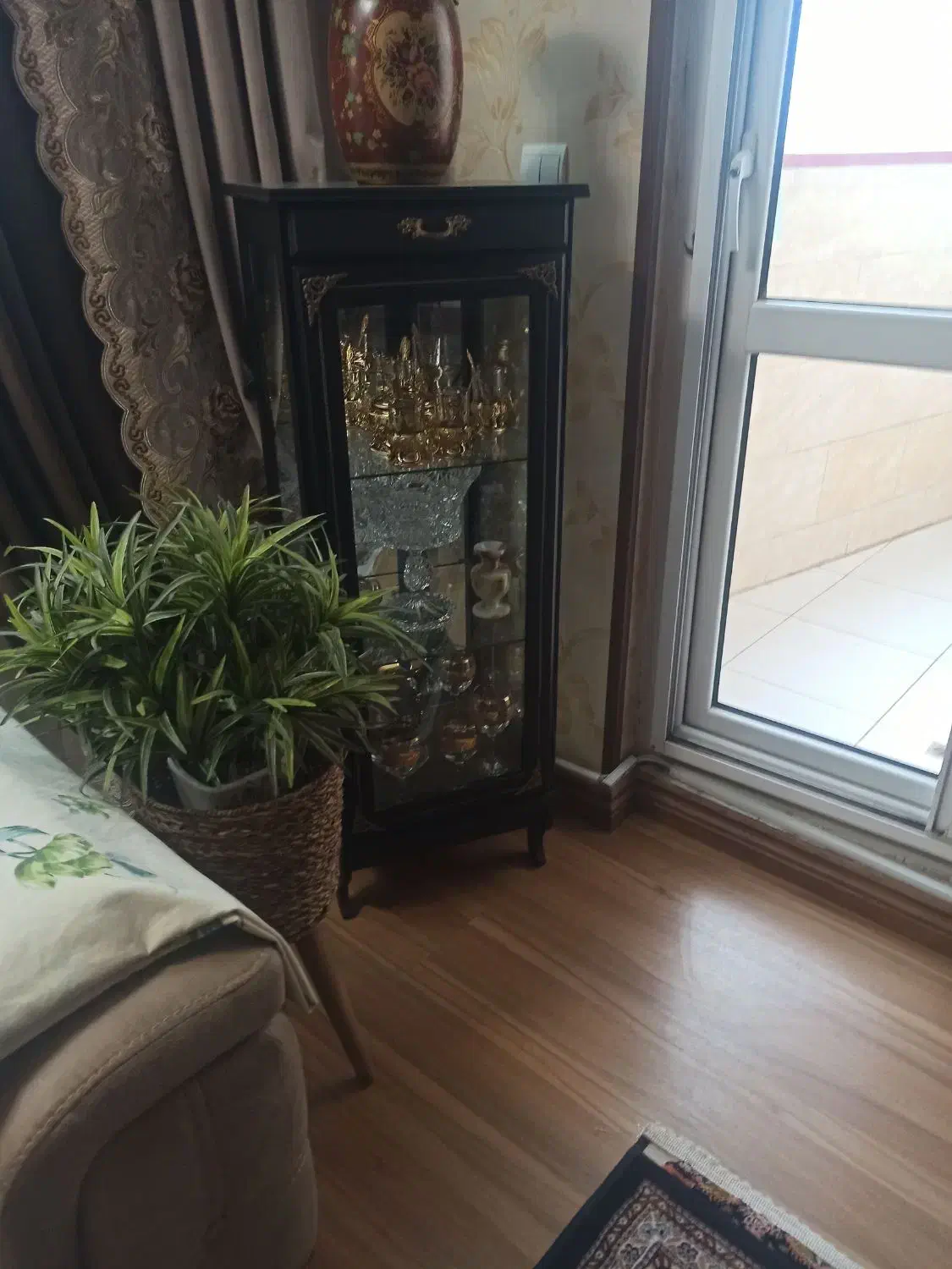 مینی بوفه هالوژن دار|بوفه، ویترین، کنسول|تبریز, |دیوار