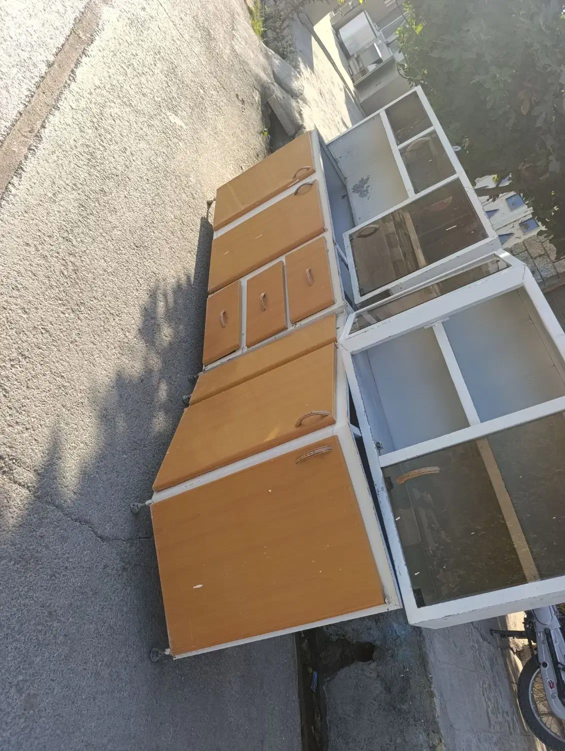 کابینت آشپزخانه همراه با هود و سینگ دو قلو|آب‌چکان و نظم‌دهنده ظروف|ایذه, |دیوار