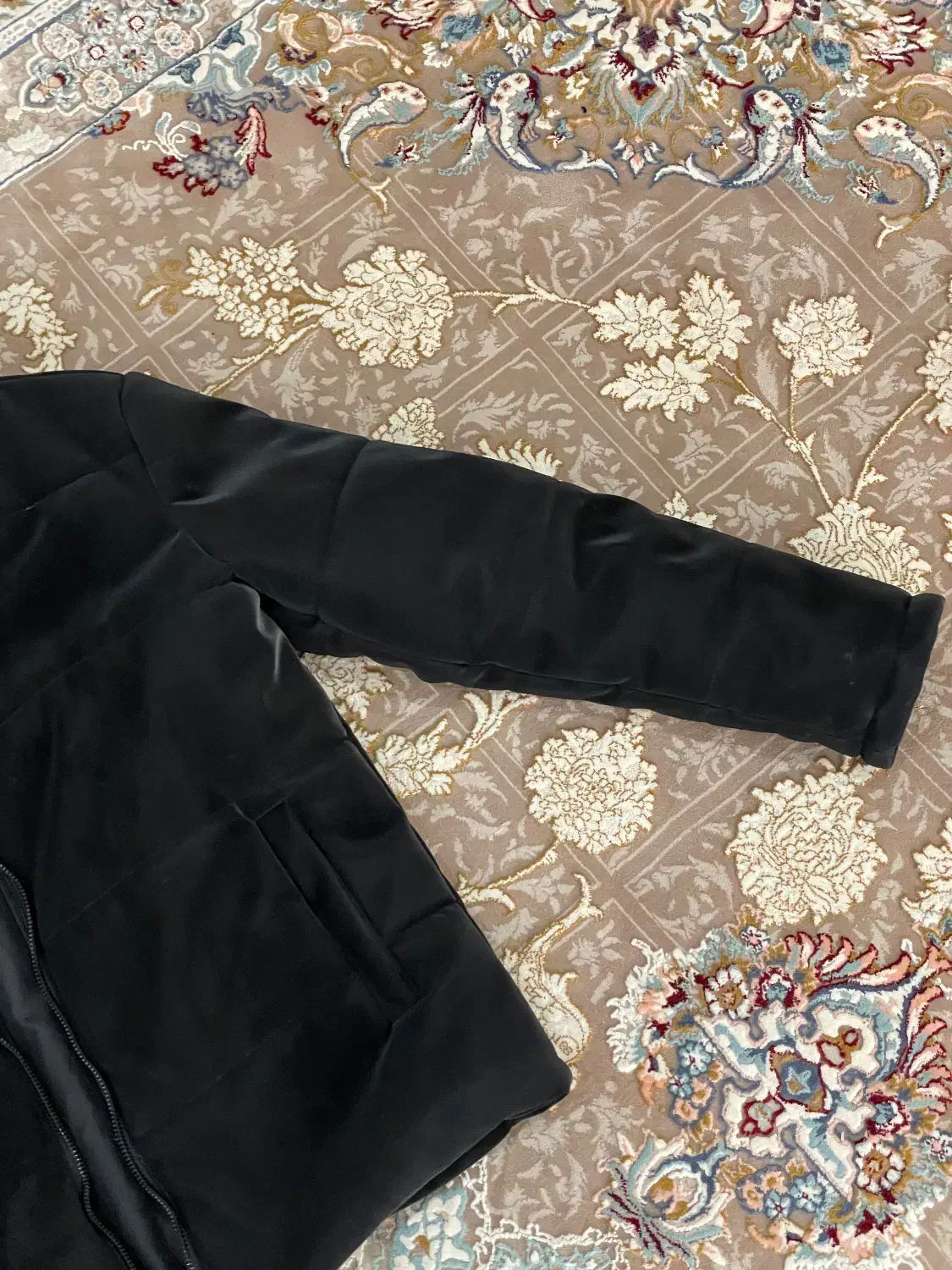 کاپشن|لباس|مشهد, جانباز|دیوار