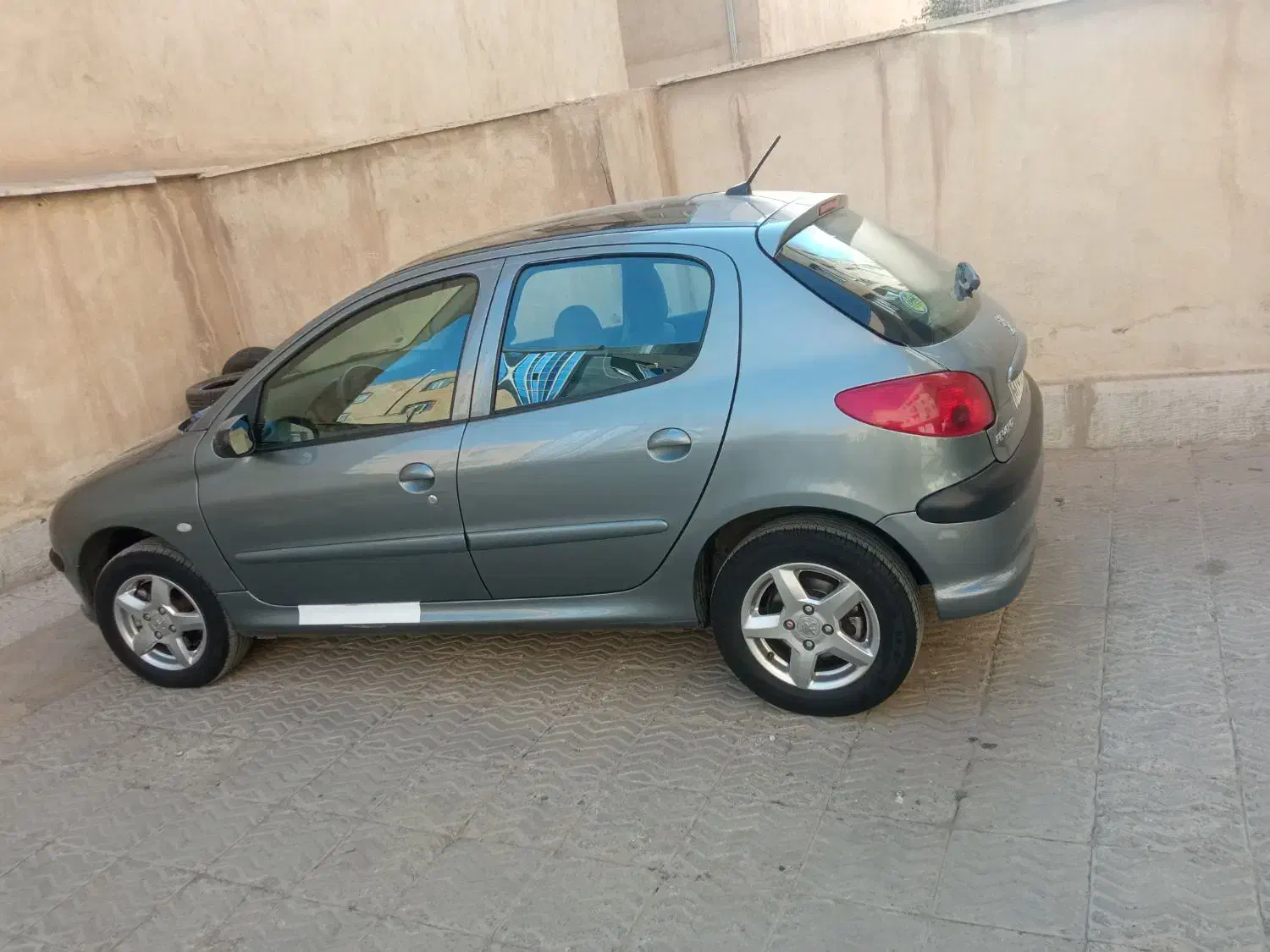 تیپ سه پانا|خودرو سواری و وانت|اسلامشهر, شهرک مفیدی|دیوار