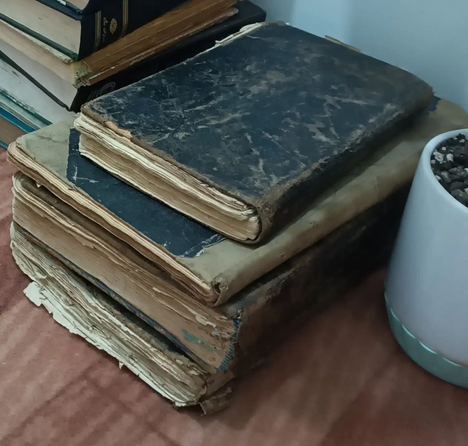 قدیمی|کتاب و مجله تاریخی|ارومیه, |دیوار